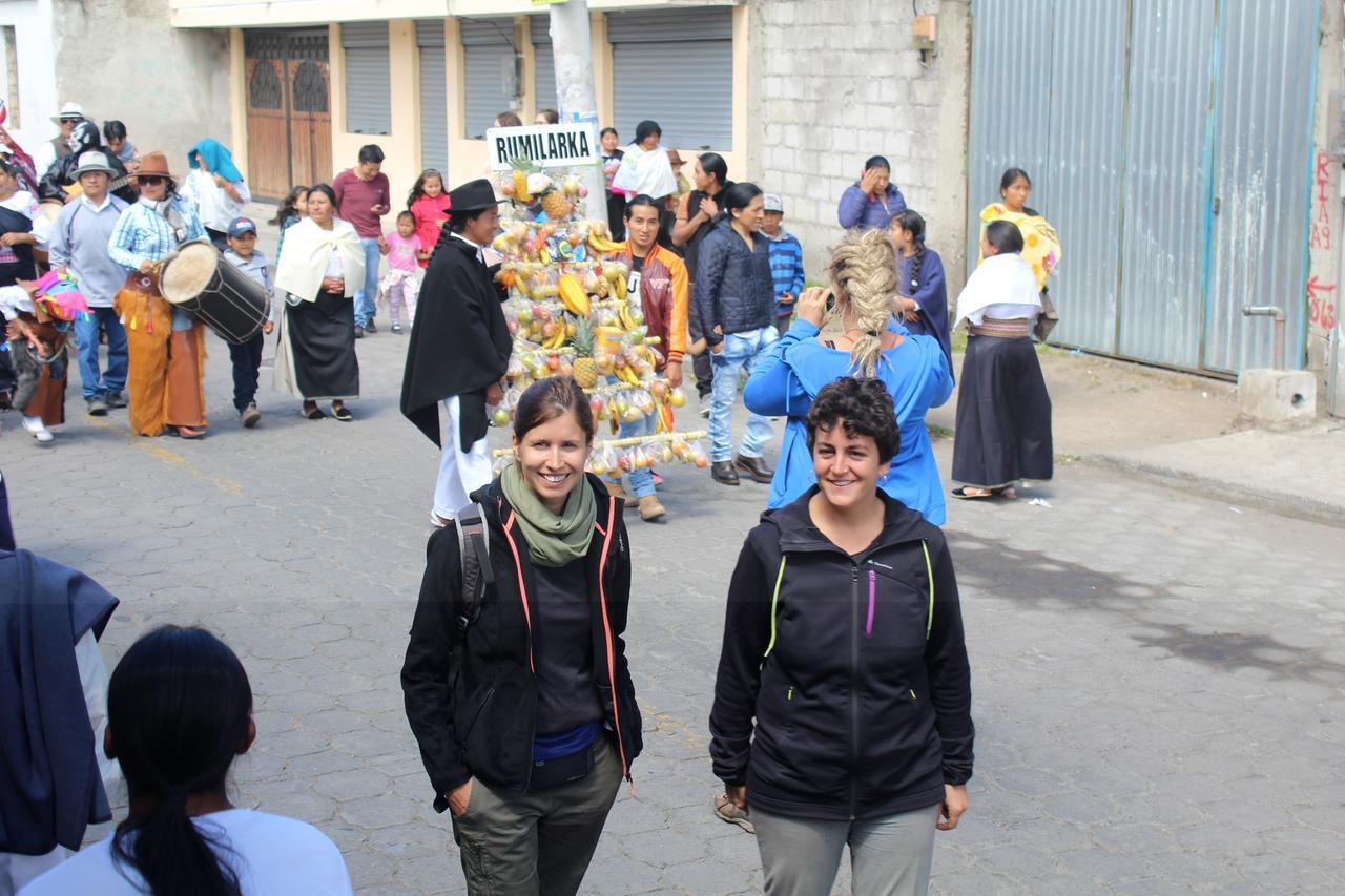 El Tio Hostal Bed & Breakfast Otavalo Exterior photo